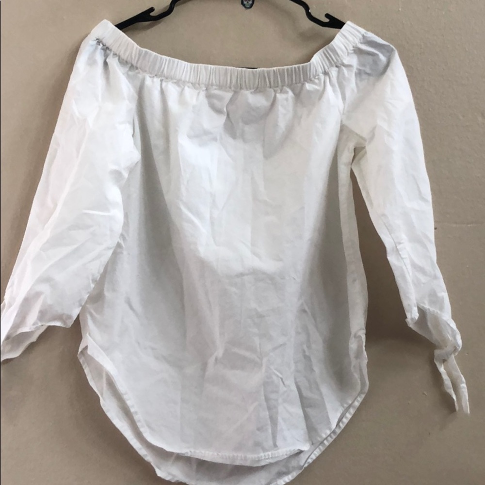 Bright white blouse - Picture 2 of 5